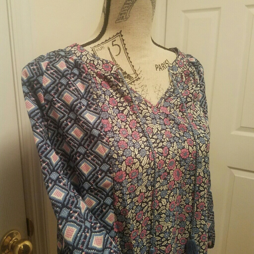 Bohemian  floral peasant top.